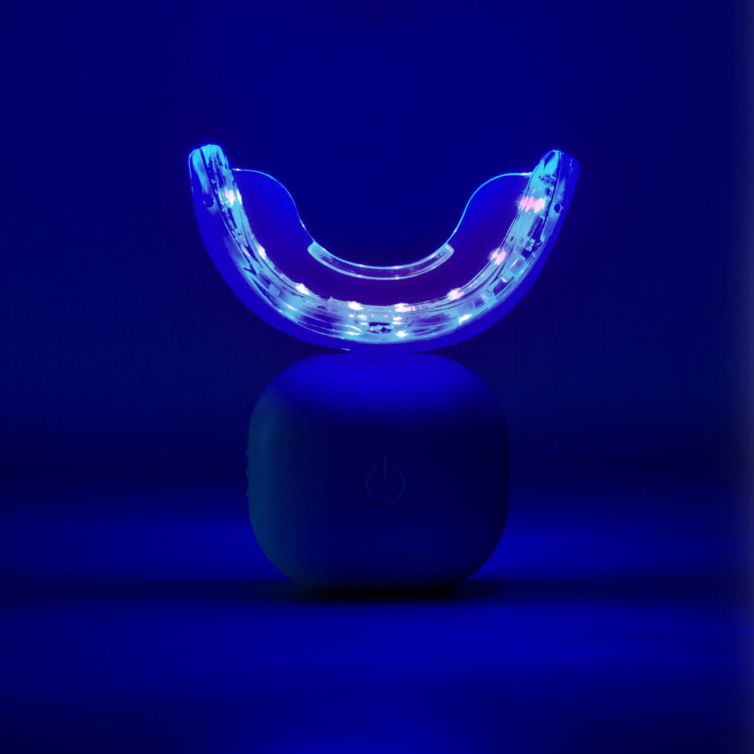 Smile Glow Gel sbiancante dentale di PIUMA